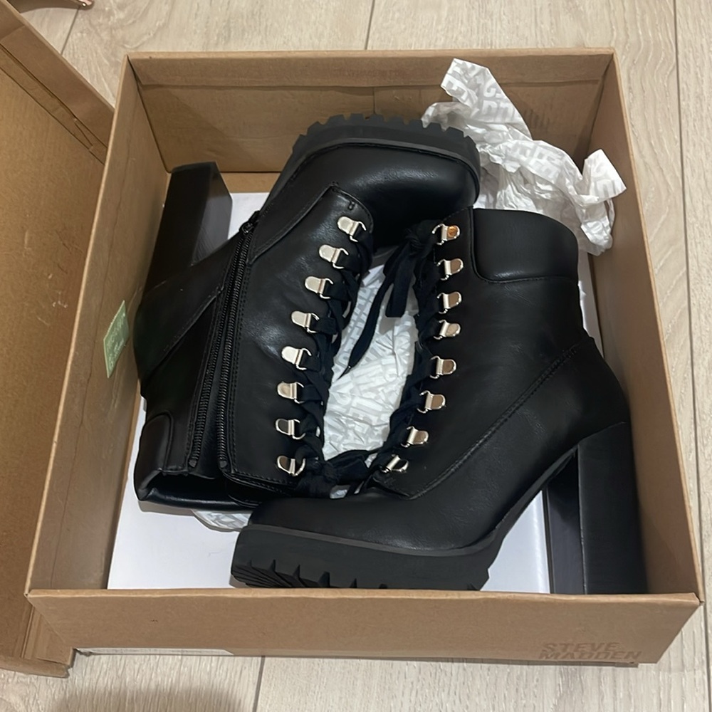 Steve Madden Breccan Boots Sz. 6.5 - Picture 6 of 6